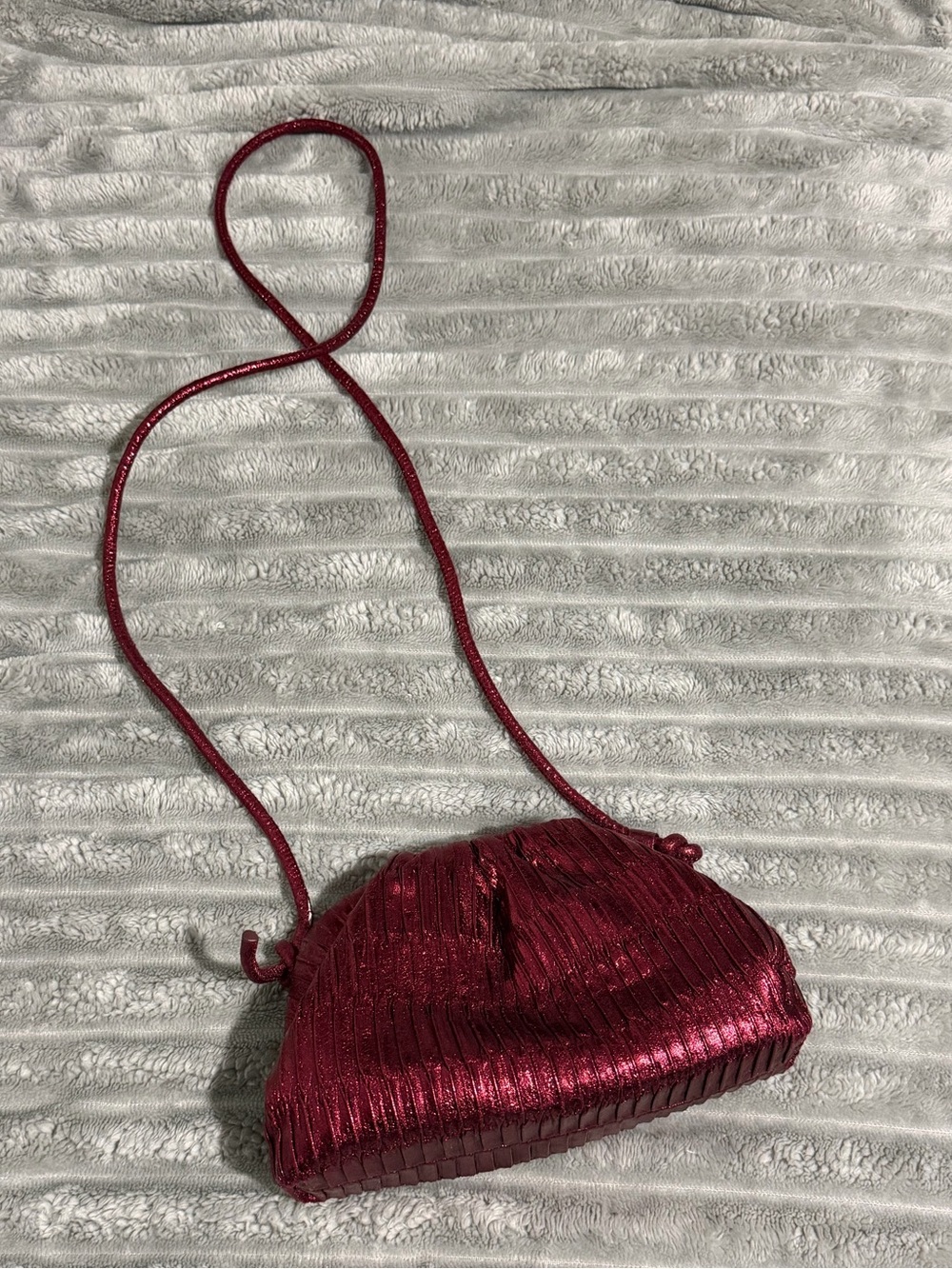Moda Luxe Shimmering Wine Red Drawstring Crossbody Bag